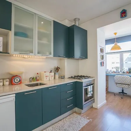 Jolly Jolie W Terrace Apartman