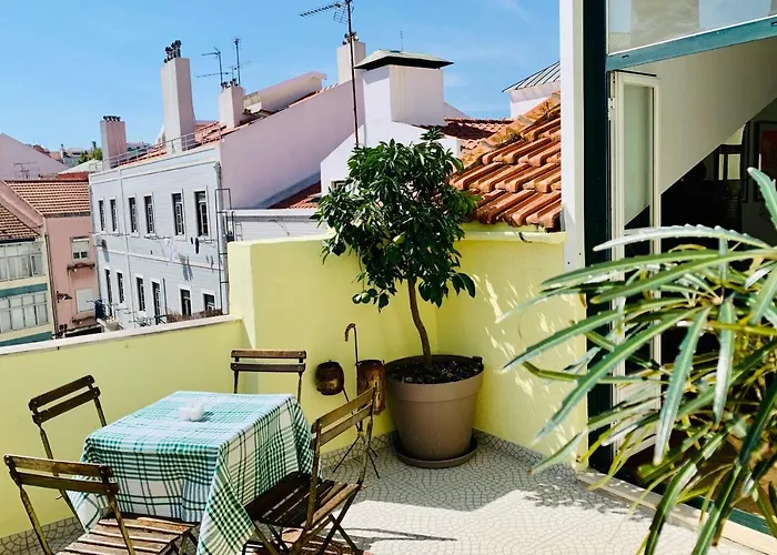 Jolly Jolie W Terrace Apartment *