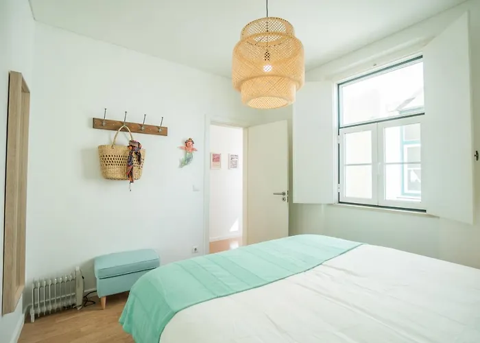 Jolly Jolie W Terrace Apartment