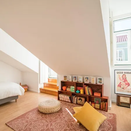 Jolly Jolie W Terrace * Lisboa